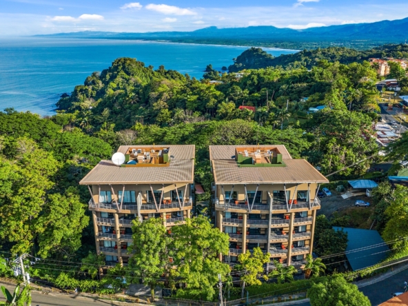Luxurious Balinese Penthouse in Los Altos, Costa Rica, with ocean views and modern amenities.